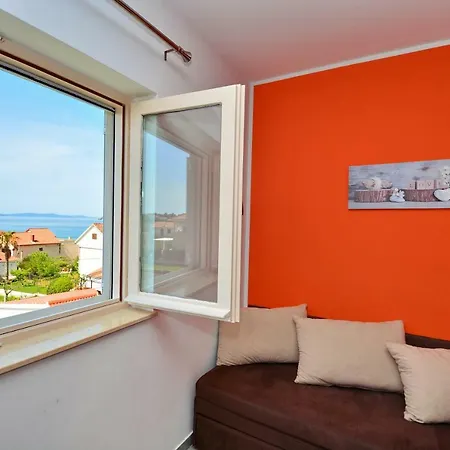 Miro Apartment