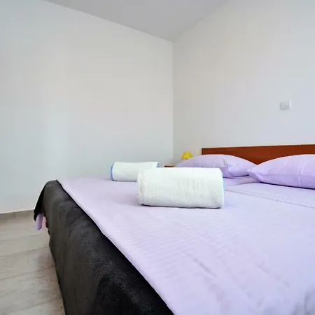Miro Apartment