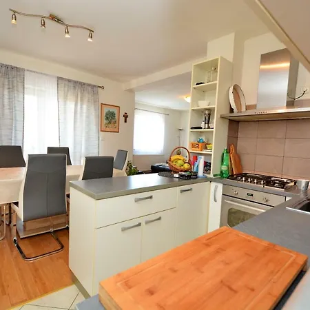 Miro Appartement Petrcane