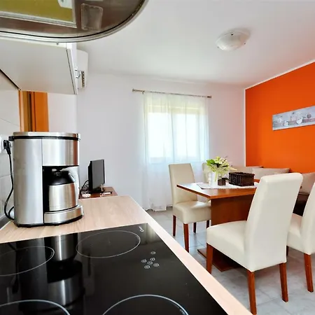 Miro Apartmán *
