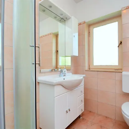 Miro Appartement Petrcane