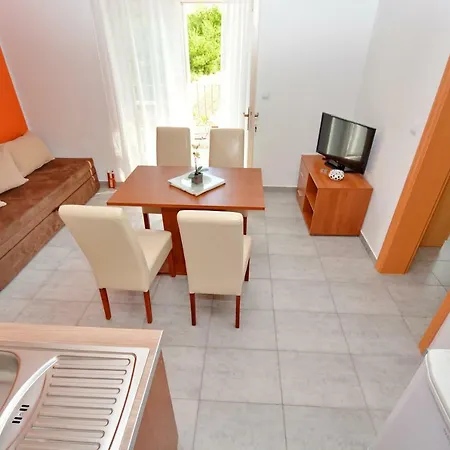 Miro * بيتريتْشاني