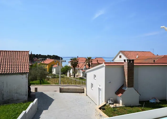 아파트 Miro 돈제페트레케인